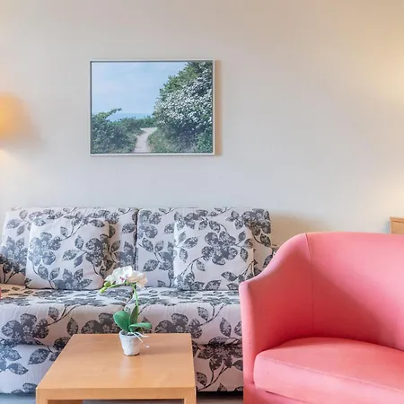 Apartment 354, Seepark